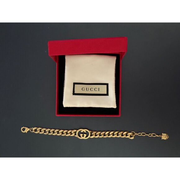 Gucci Unisex Cuban Link GG Gold Tone Bracelet Lion Charm Stamped Authentic W Box - Picture 2 of 12